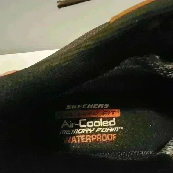 Skechers Outdoor Waterproof,Relaxed Fit Boots. Men's size 9 - Picture 7 of 12